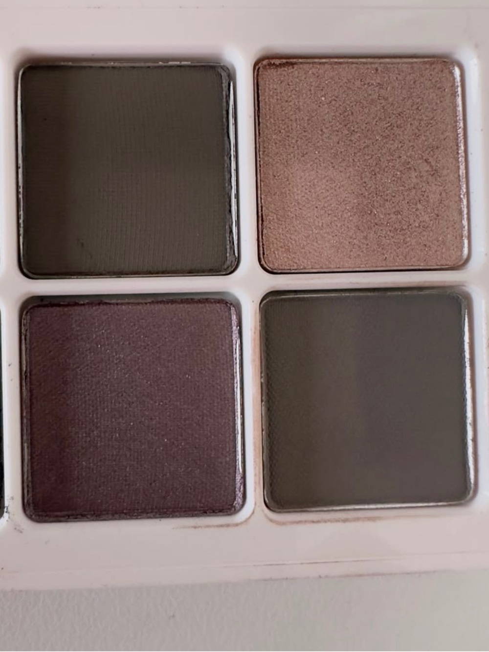 Fenty Beauty Mini Eyeshadow Trio - Cadet, Smoky Deep Neutrals - Picture 16 of 16